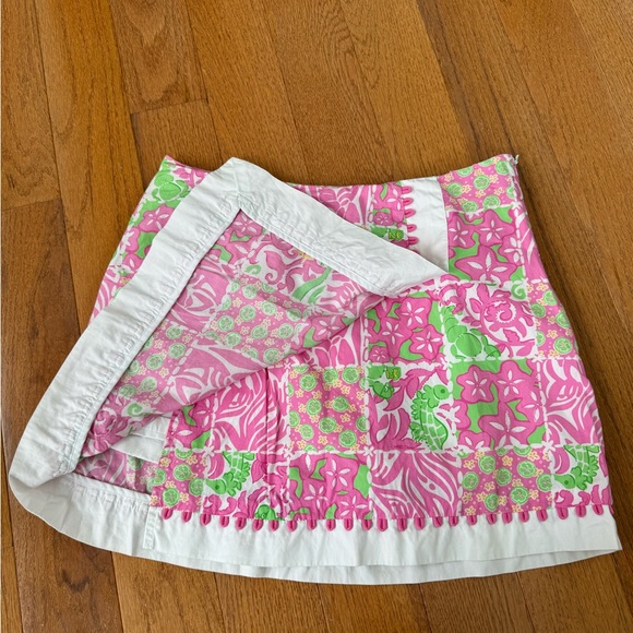 Lilly Pulitzer size 2 Faux Wrap Skirt Skort Pink Green - Picture 2 of 9